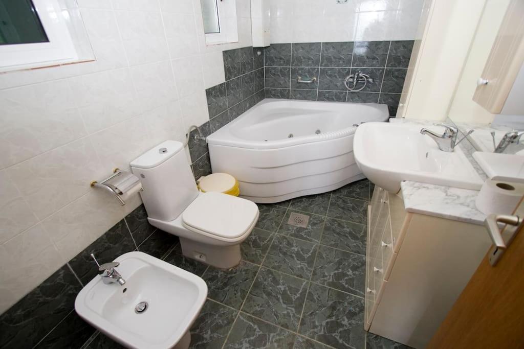 Holiday Home Makarska Bagian luar foto
