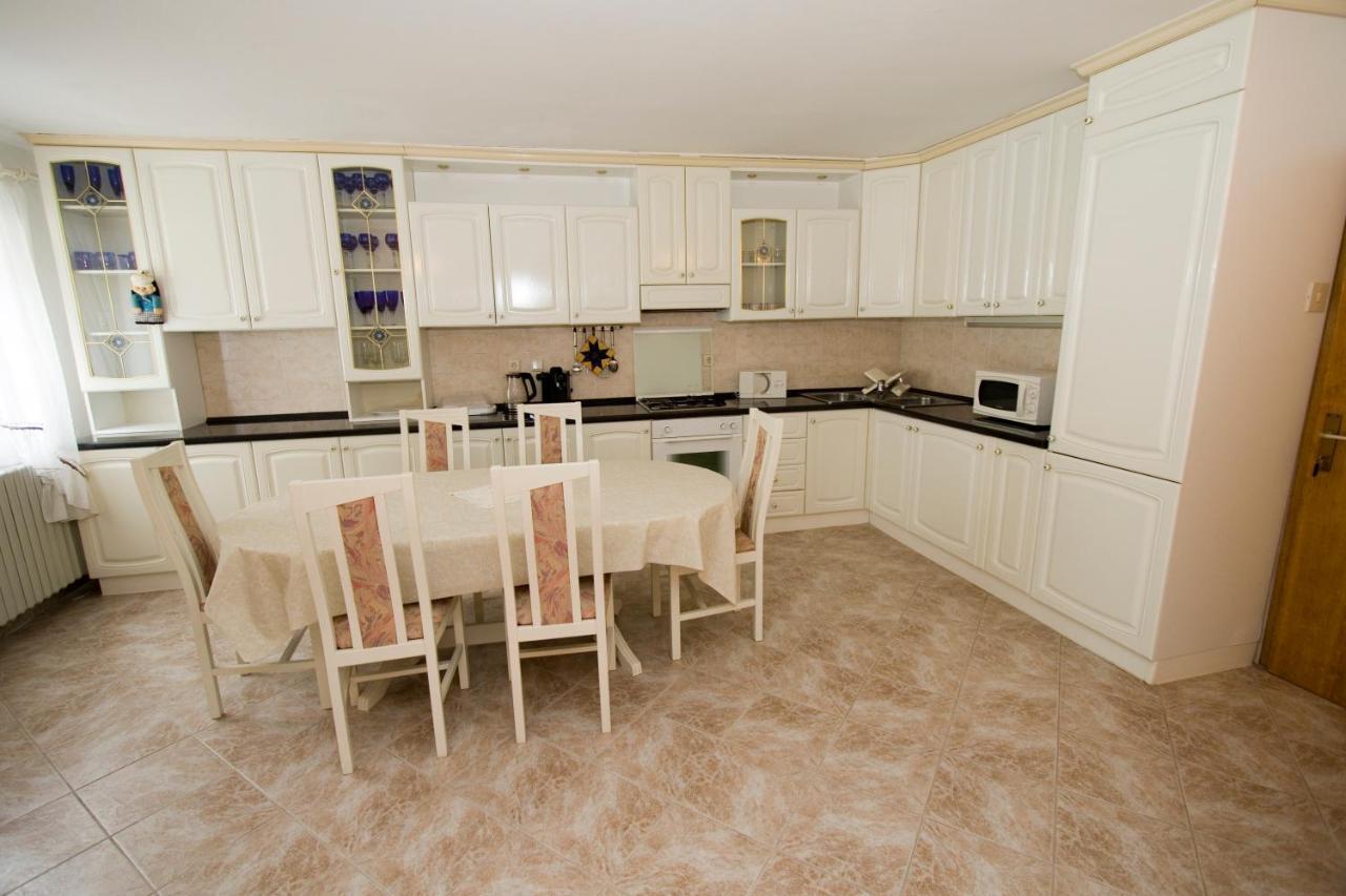 Holiday Home Makarska Bagian luar foto